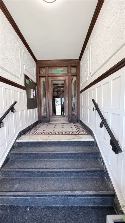 100 Linden St, Brighton