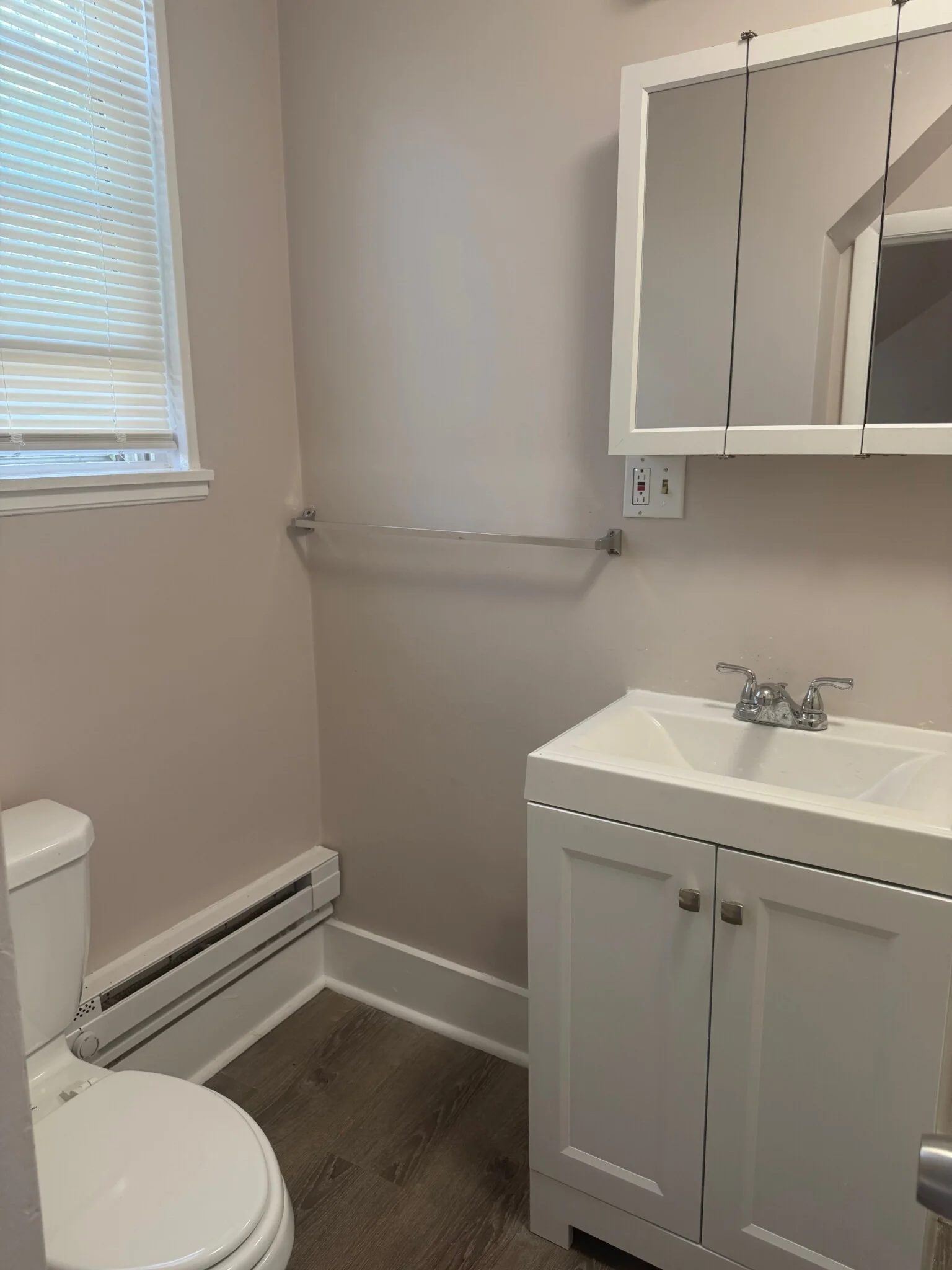 3 Sunderland St, Roxbury