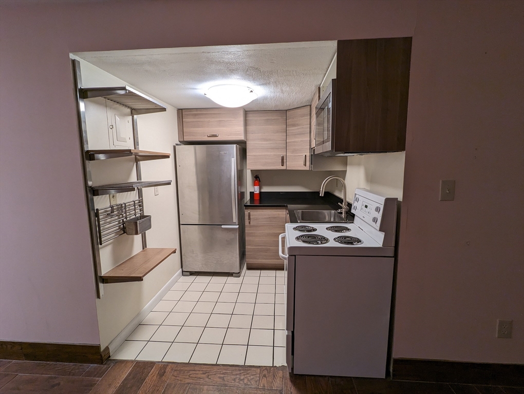 53 A Saint Paul St, Coolidge Corner