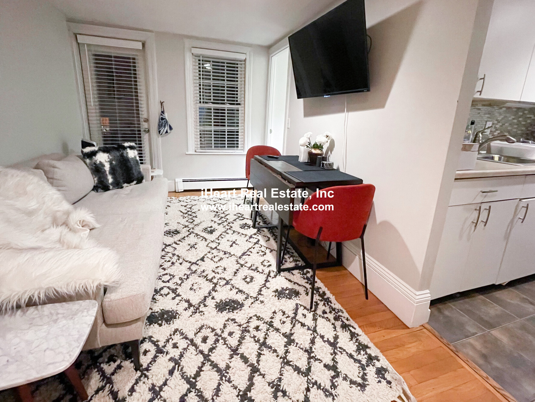 Studio bed, 1 bath apartment for rent at 37 Gray St Unit 1, South End — photo 6 of 10
