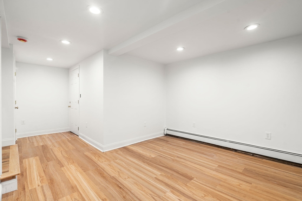 431 East 6th St, South Boston