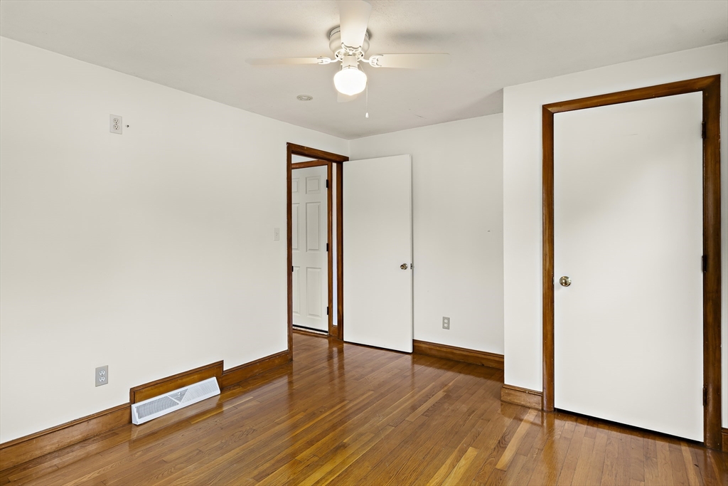 29 Carpenter, Foxboro