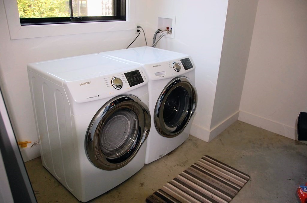 365 N Main, North Cohasset