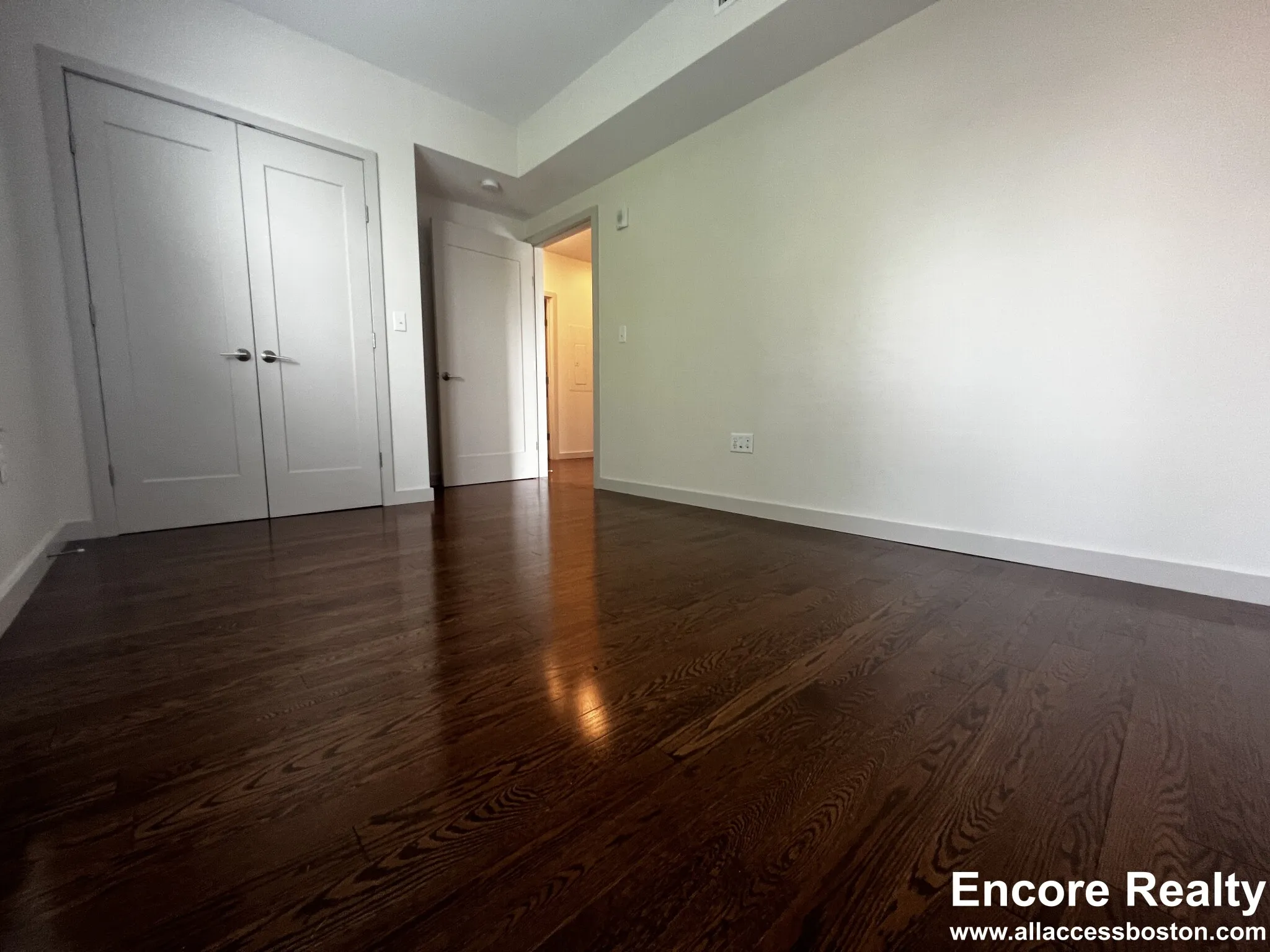 455 Harvard St, North Brookline