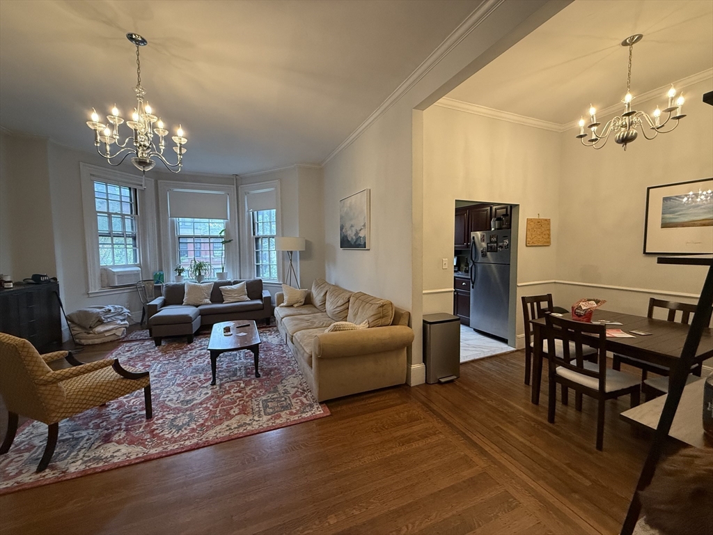 236 Marlborough St, Back Bay