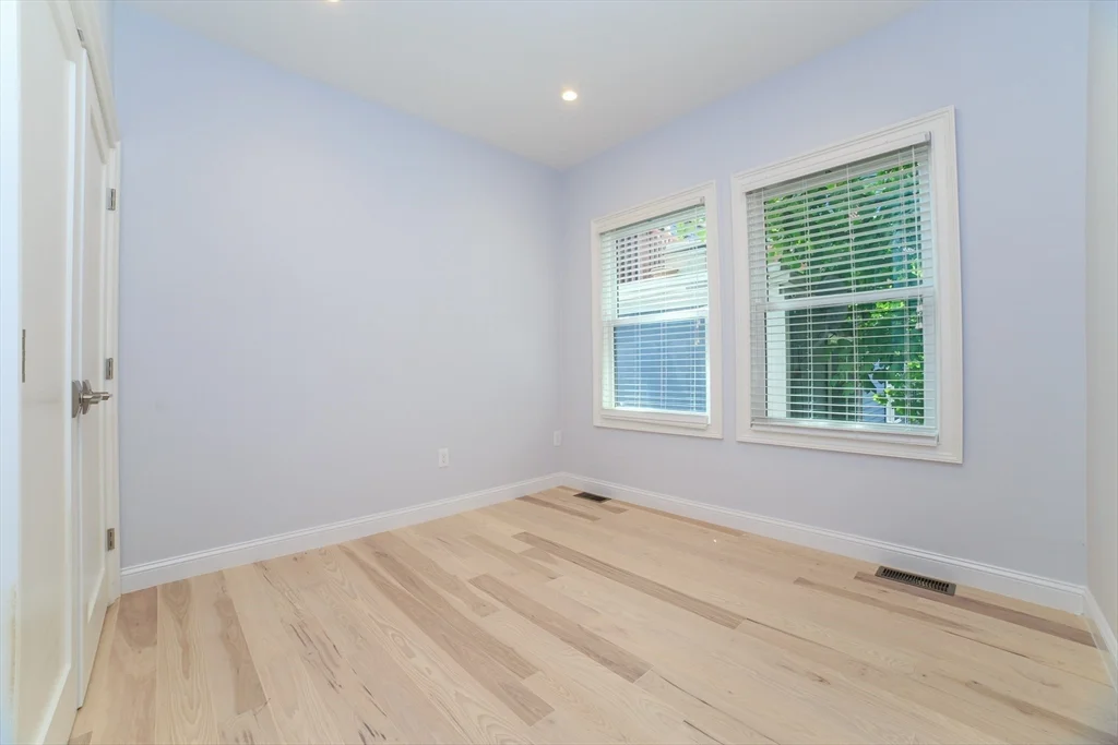 189 I St, South Boston