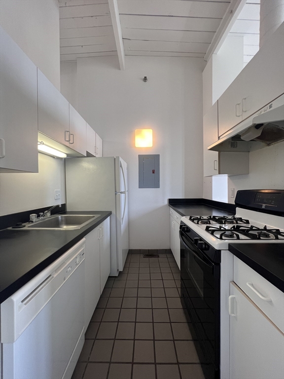 71 Fulkerson St, East Cambridge