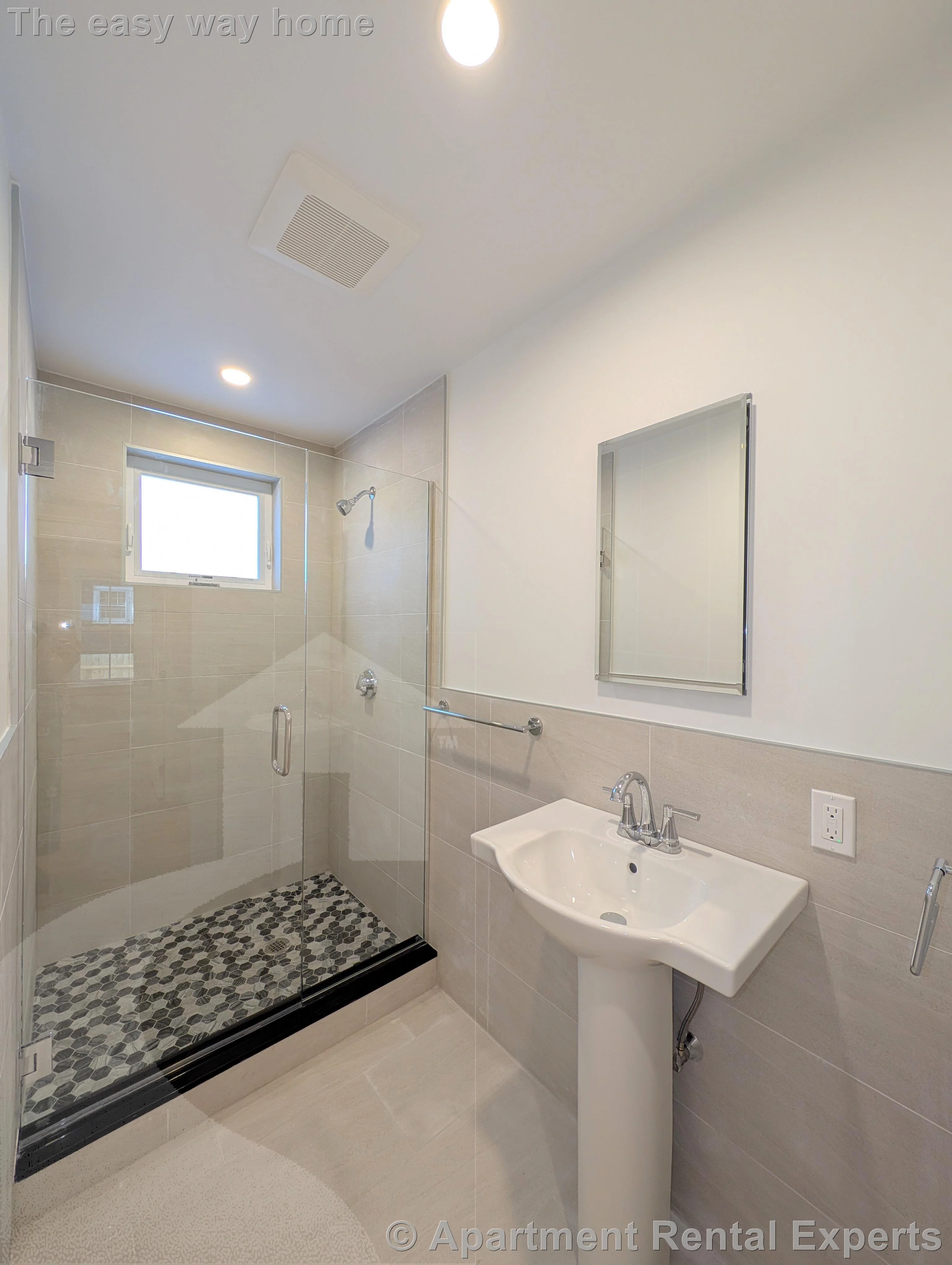 86 Orchard St, Tufts