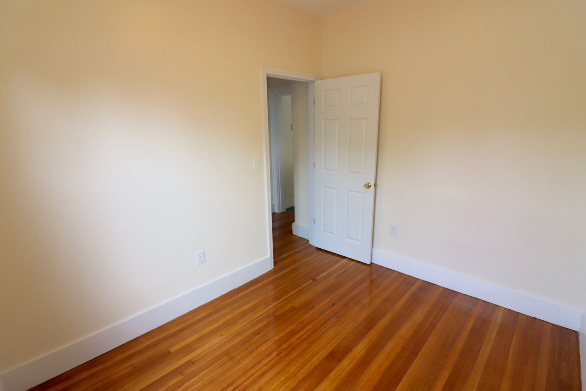 2572 Massachusetts Ave, North Cambridge