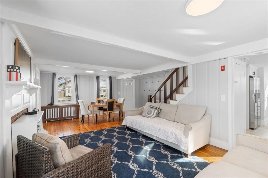 32 Woodside Ave, Wareham