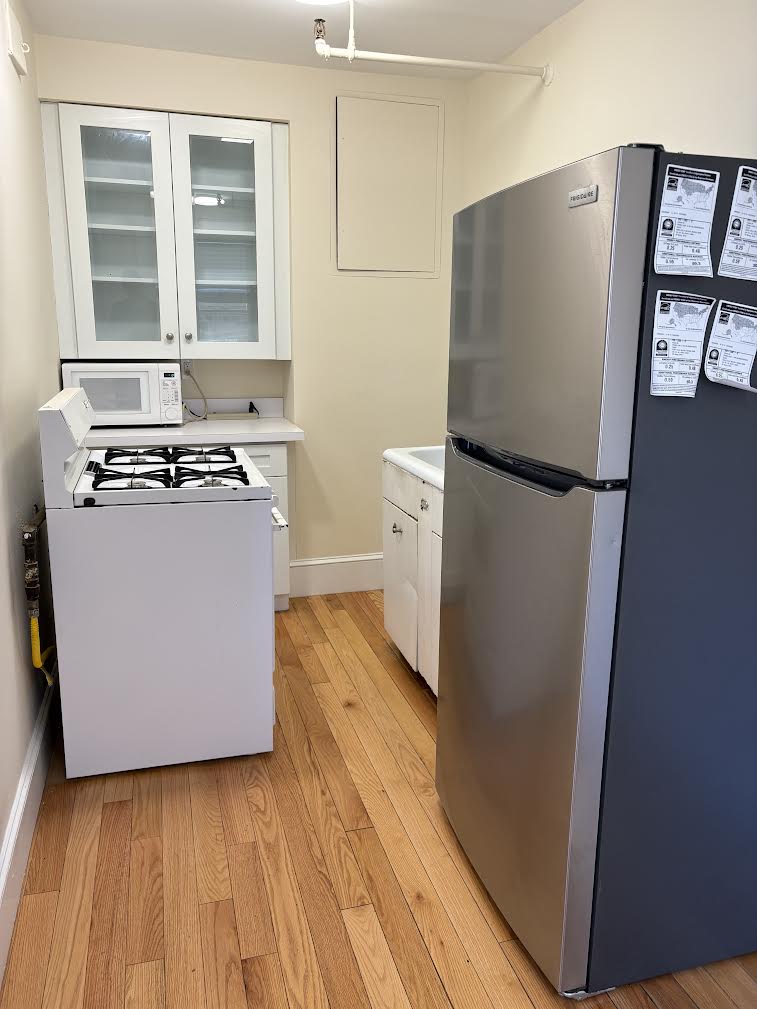 1607 Commonwealth Ave, Brighton