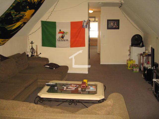 40 Brackett St, Oak Square