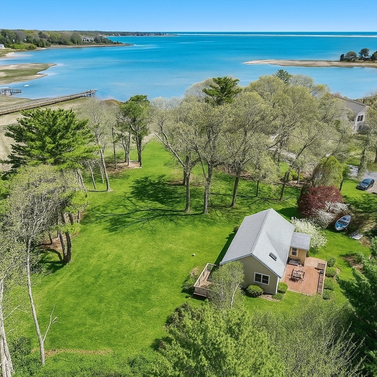 54 Marshall St, Duxbury