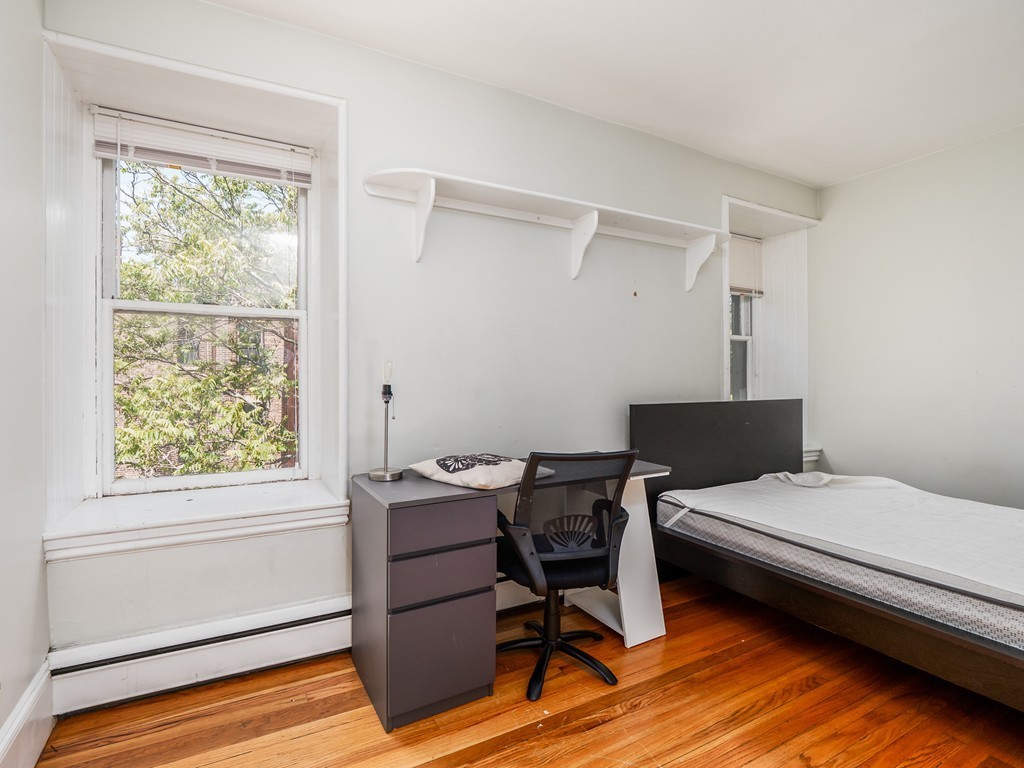 30 Gloucester St, Back Bay