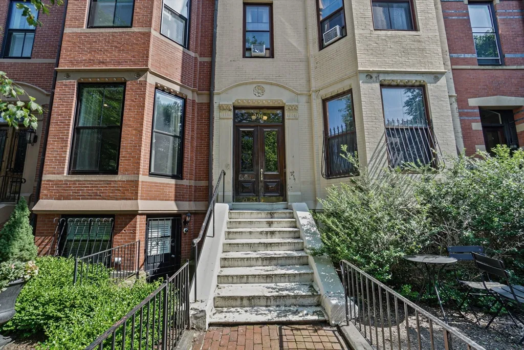 296 Marlborough, Back Bay