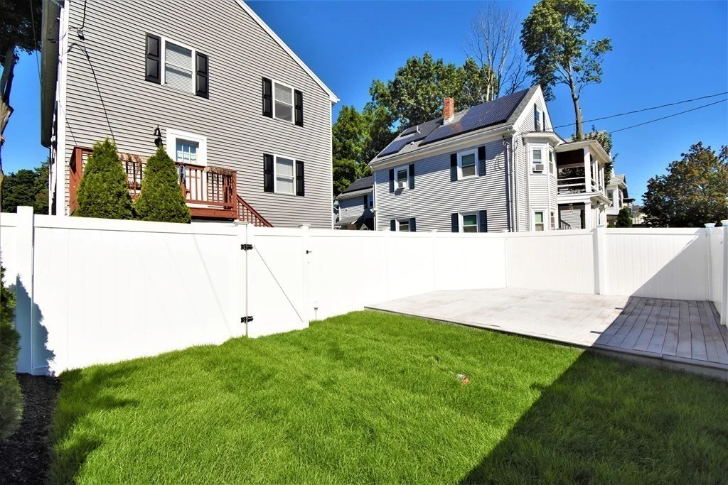 191 Adams St, South Waltham