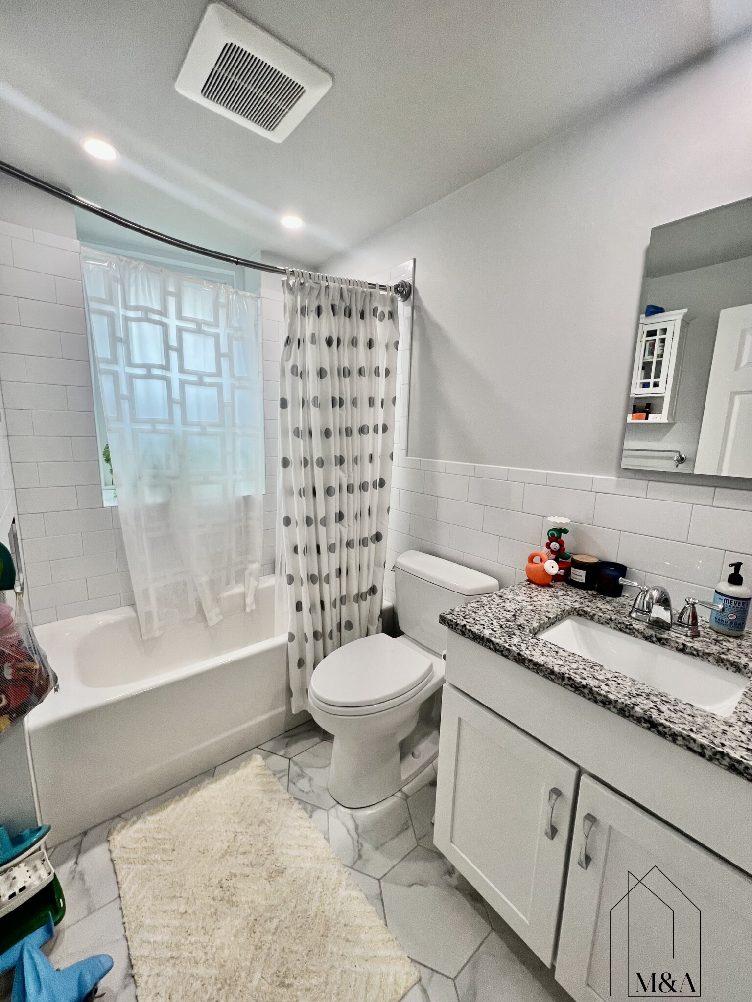 576 Washington St, Brookline