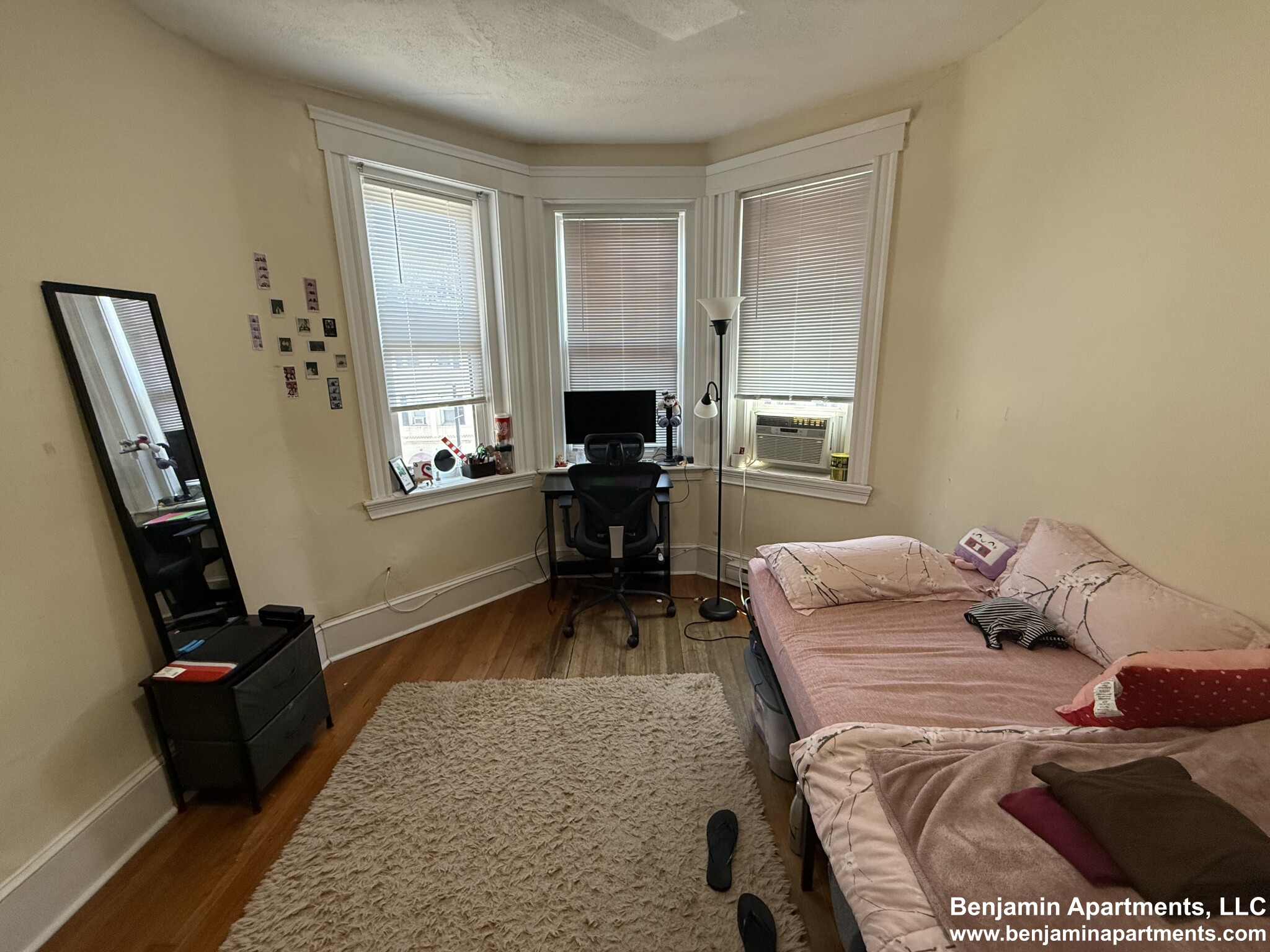 895 Huntington Ave, Mission Hill