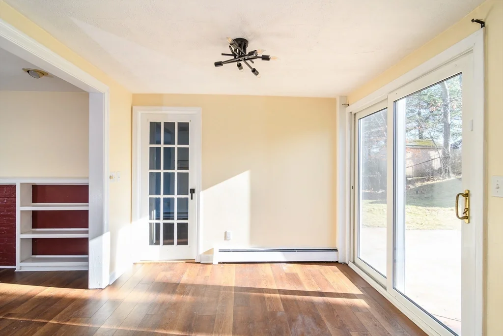 10 Spring Valley Rd, Natick