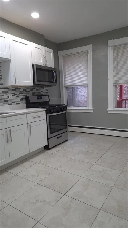 129 Harrishoff St, Roxbury