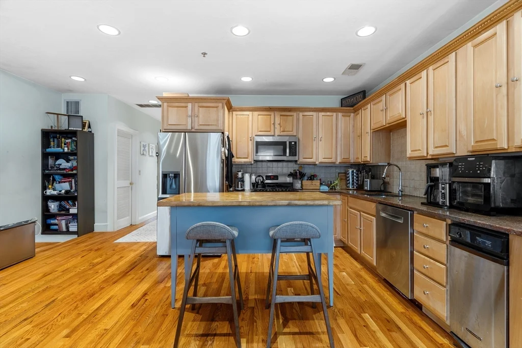 202 K St, South Boston