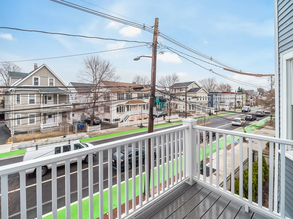 318 Beacon St, Ward Two