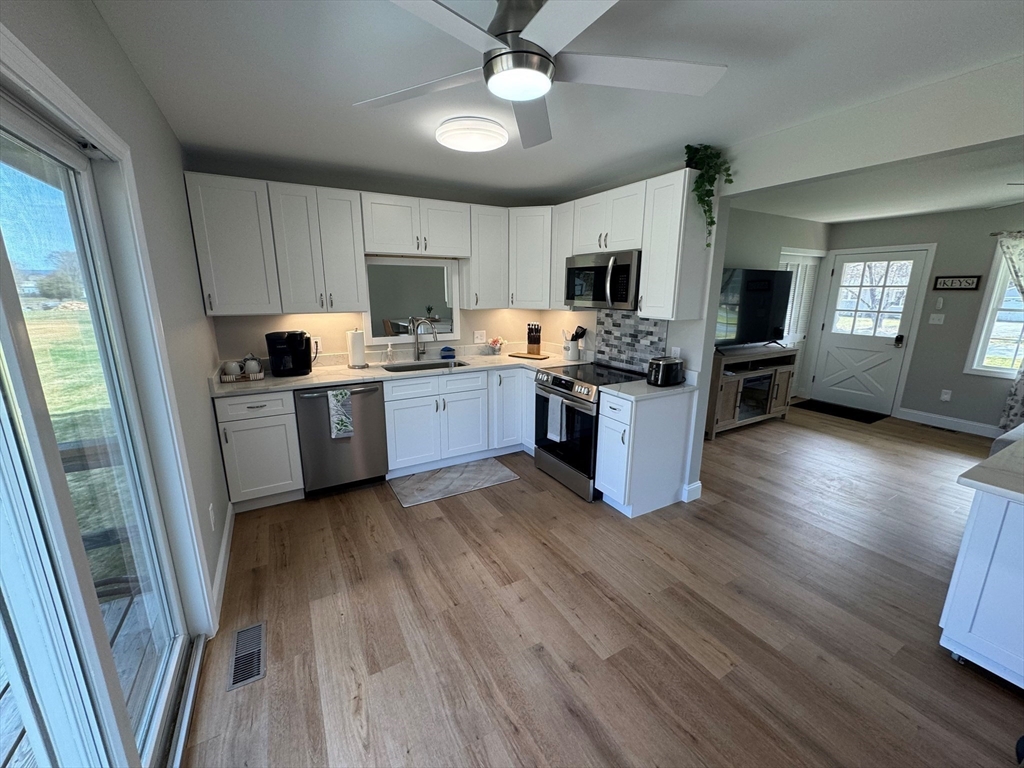 31 Deane Rd, Bernardston