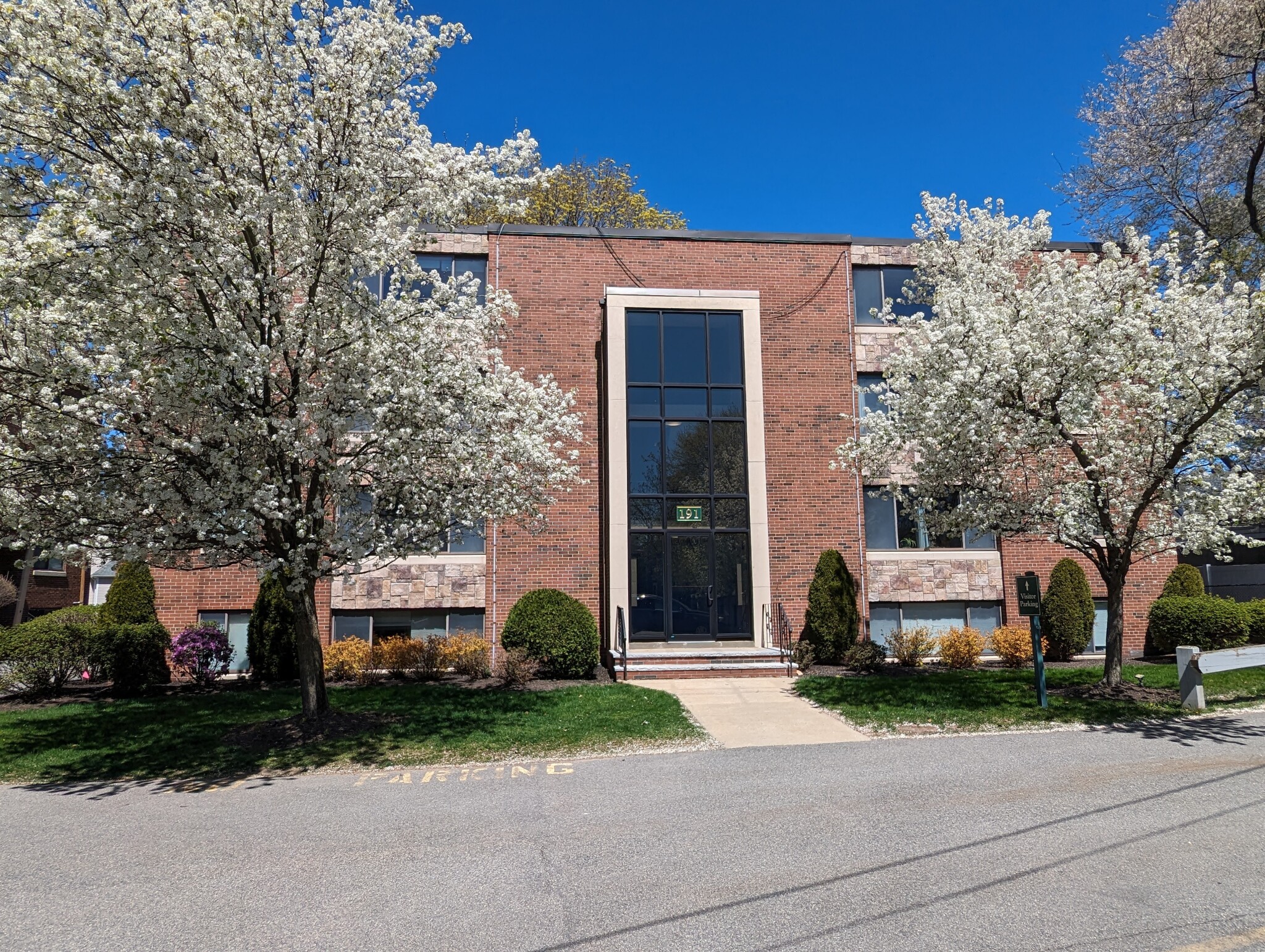 189 West Wyoming Ave, Melrose