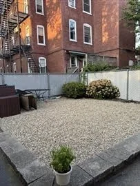 656 E 5th St, South Boston