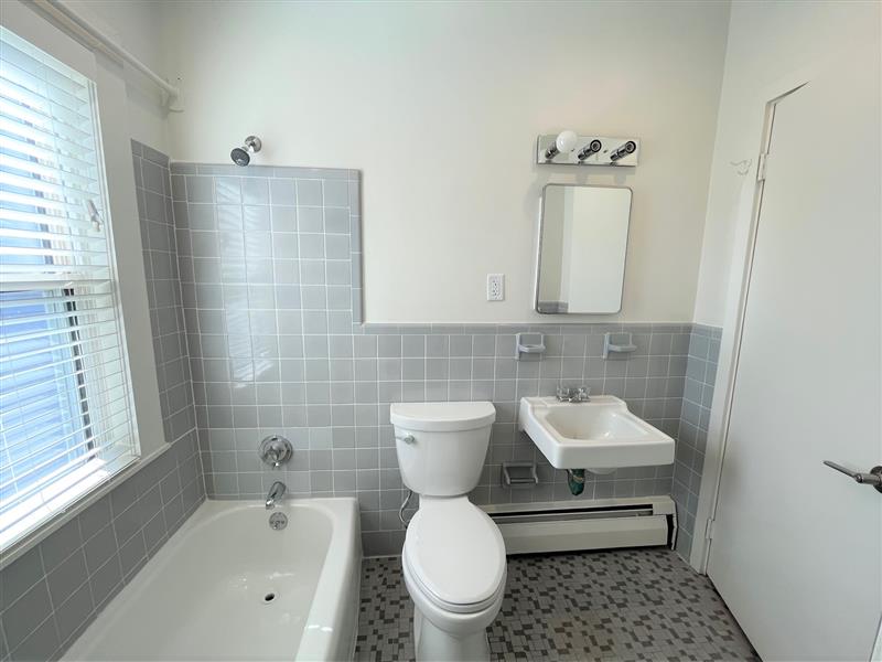 222 Banks St, Riverside