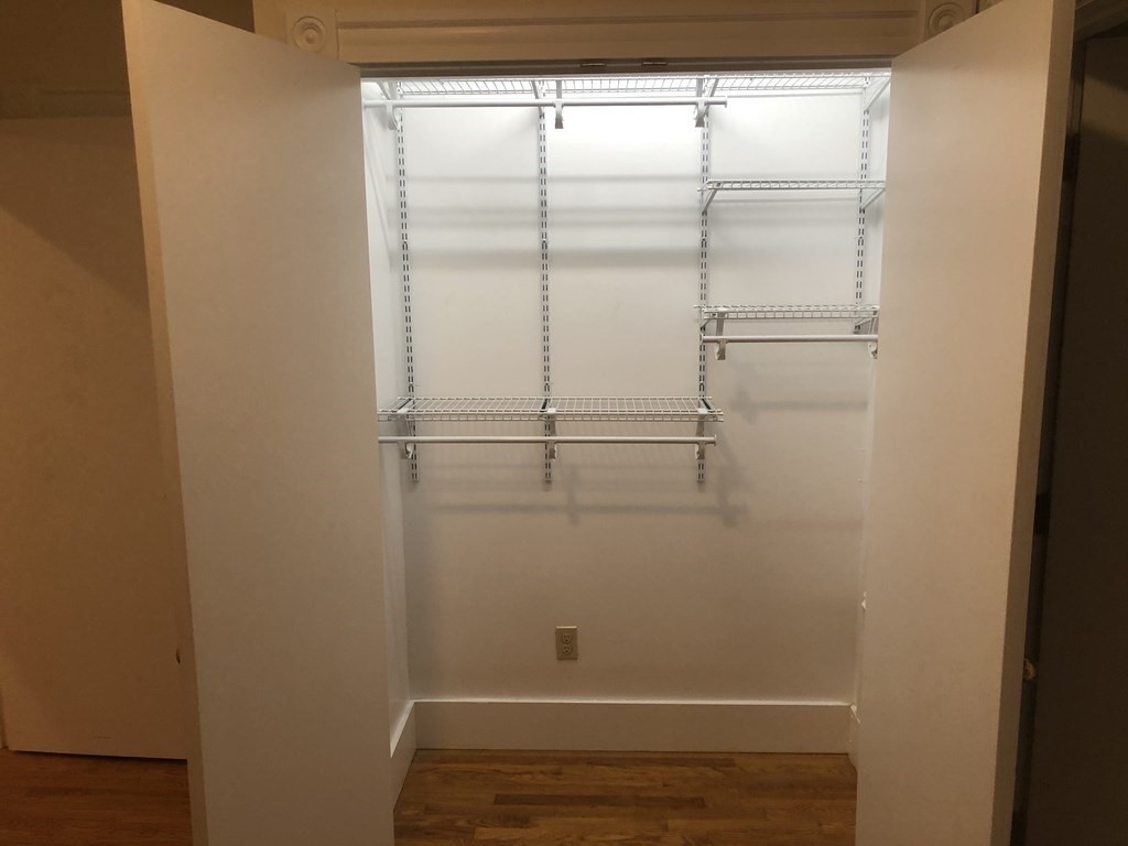 1469 Beacon St, Coolidge Corner