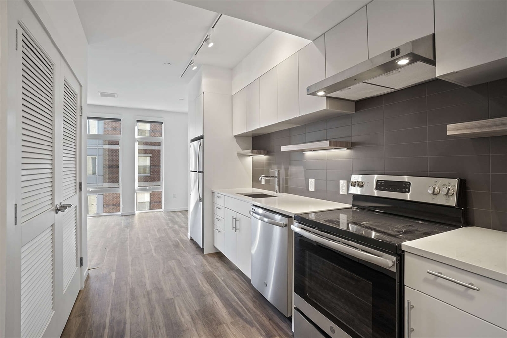 839 Beacon St, Fenway