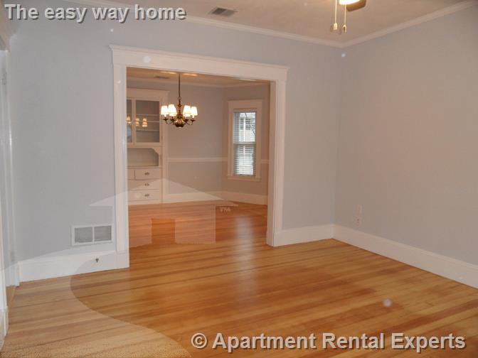 35 Frederick Ave, Tufts