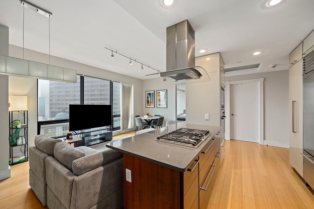 45 Province St, Midtown