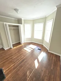 3 bed, 1 bath apartment for rent at 40 Hurd St Unit 2, Melrose — photo 2 of 5