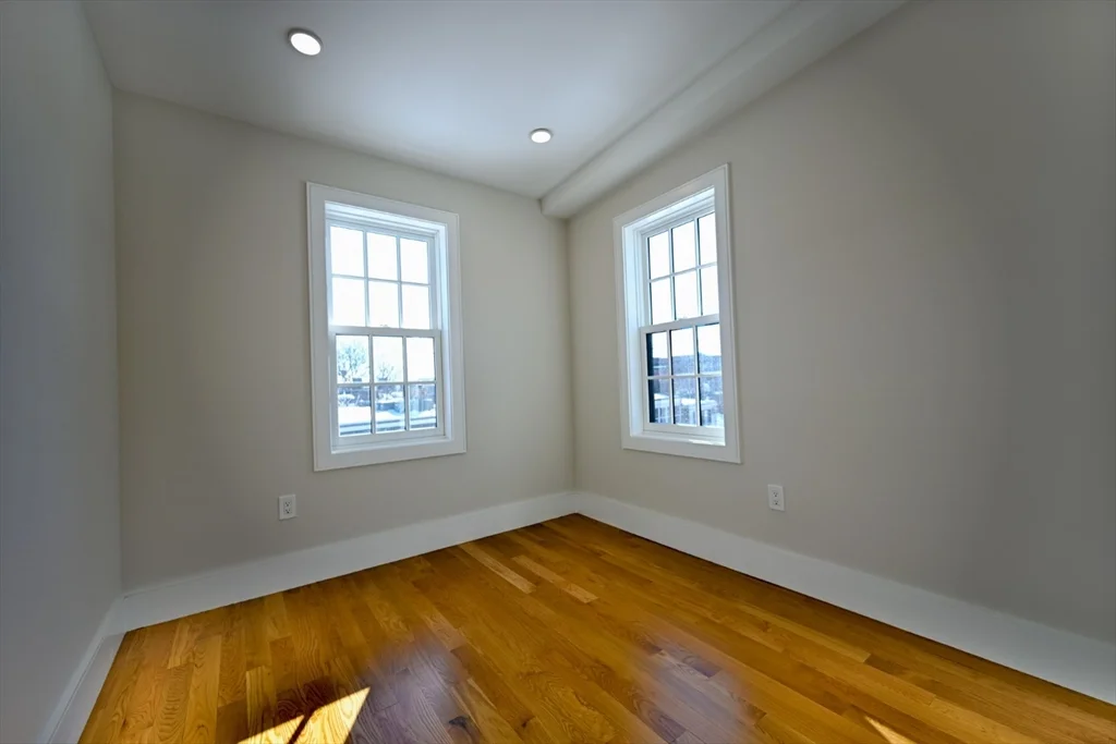 18 Winchester St, Back Bay