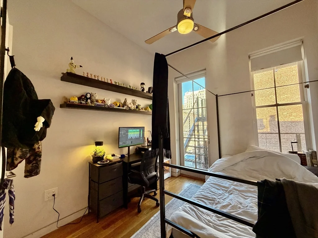 1607 Tremont St, Mission Hill