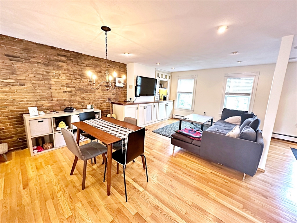 187 Everett St, East Boston