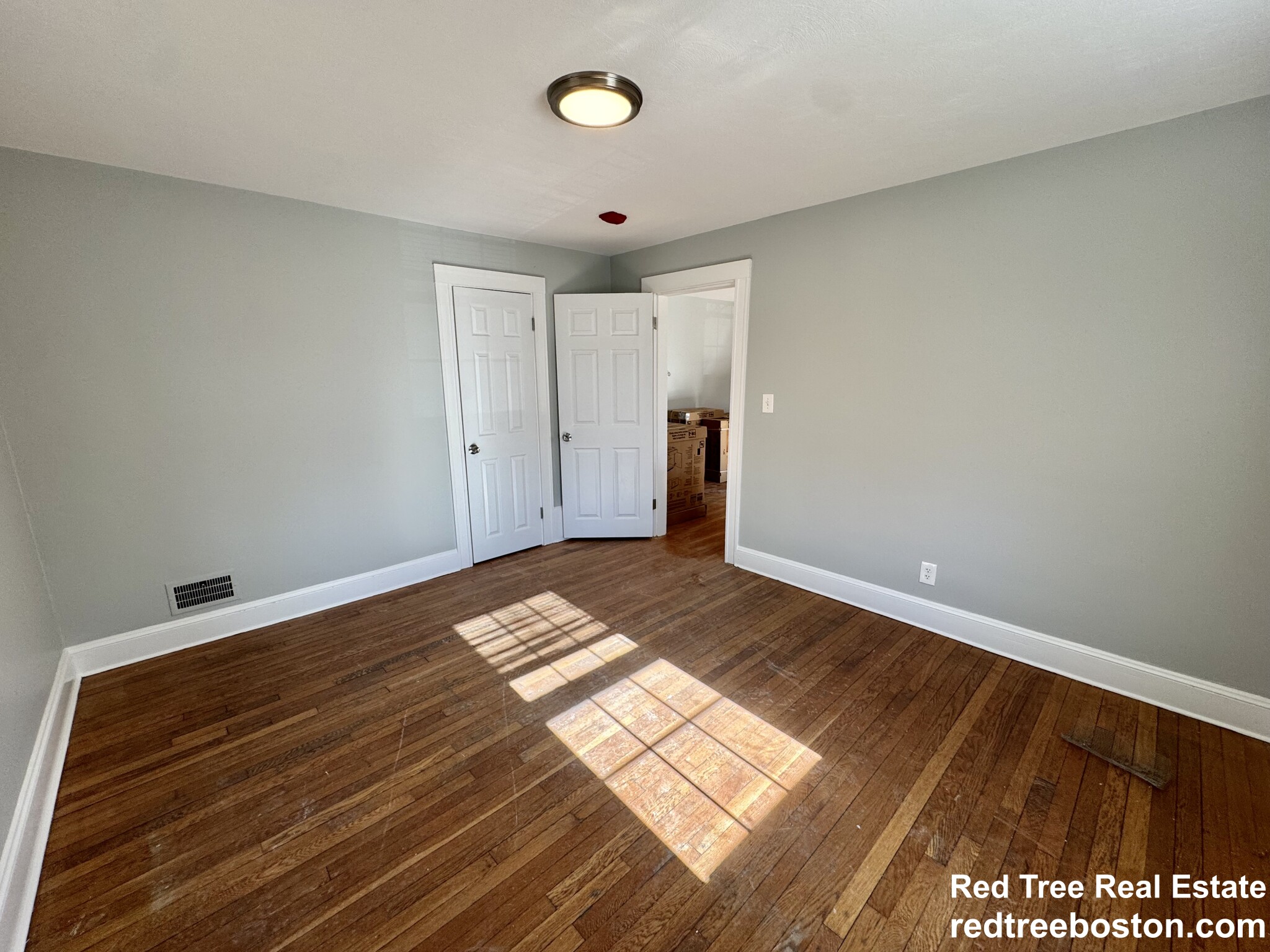 4907 Washington St, West Roxbury