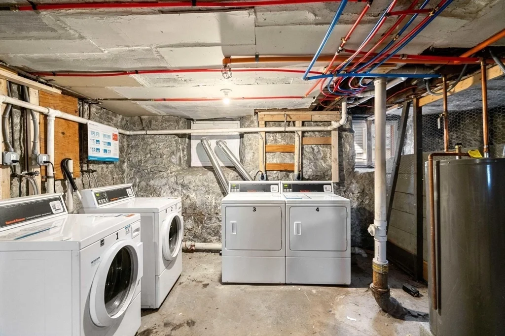 10 Centre Ave, Dorchester