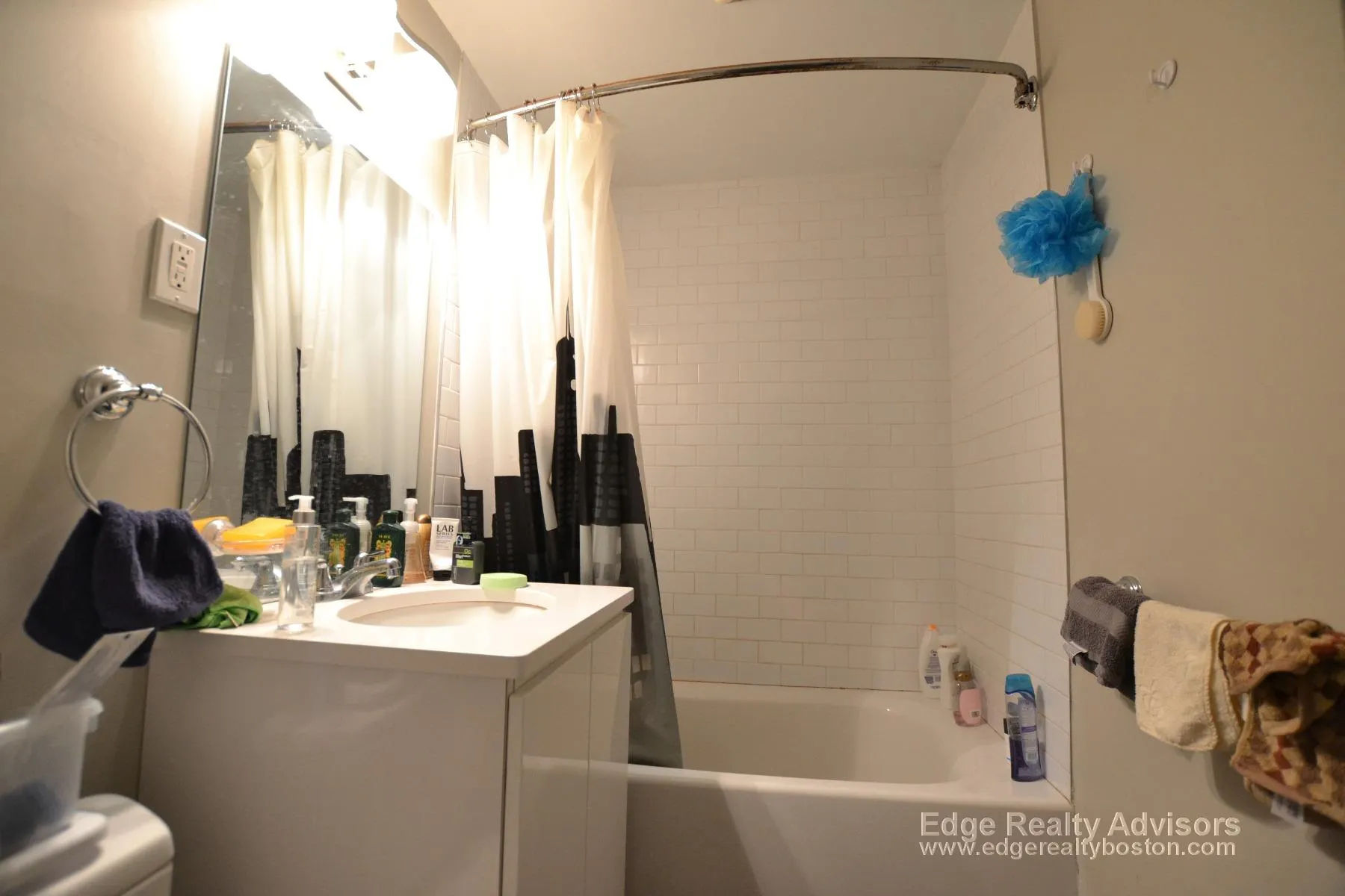 19 Greylock Rd, Allston