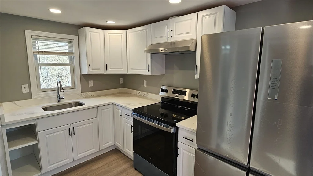 825 Scenic Hwy, Bourne