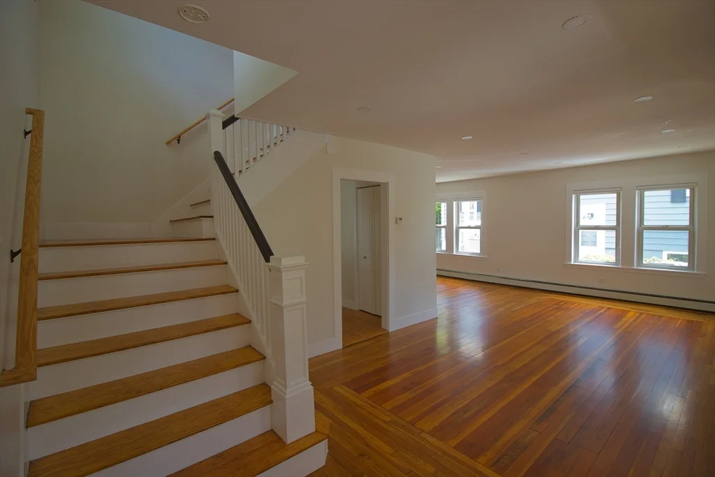 40 Dean Ave, Dracut