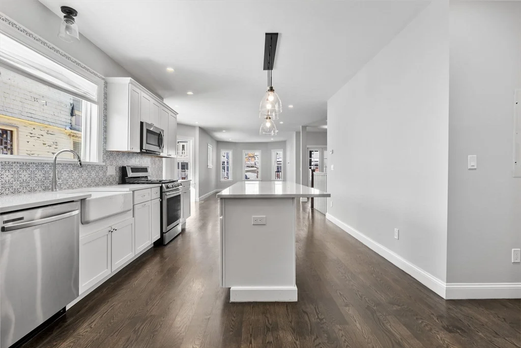 83 Centre St, Dorchester