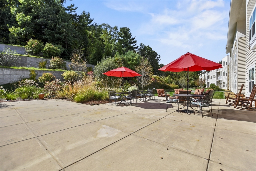 1275 Turnpike St, North Andover