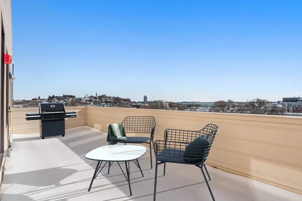 267 Old Colony Ave, South Boston