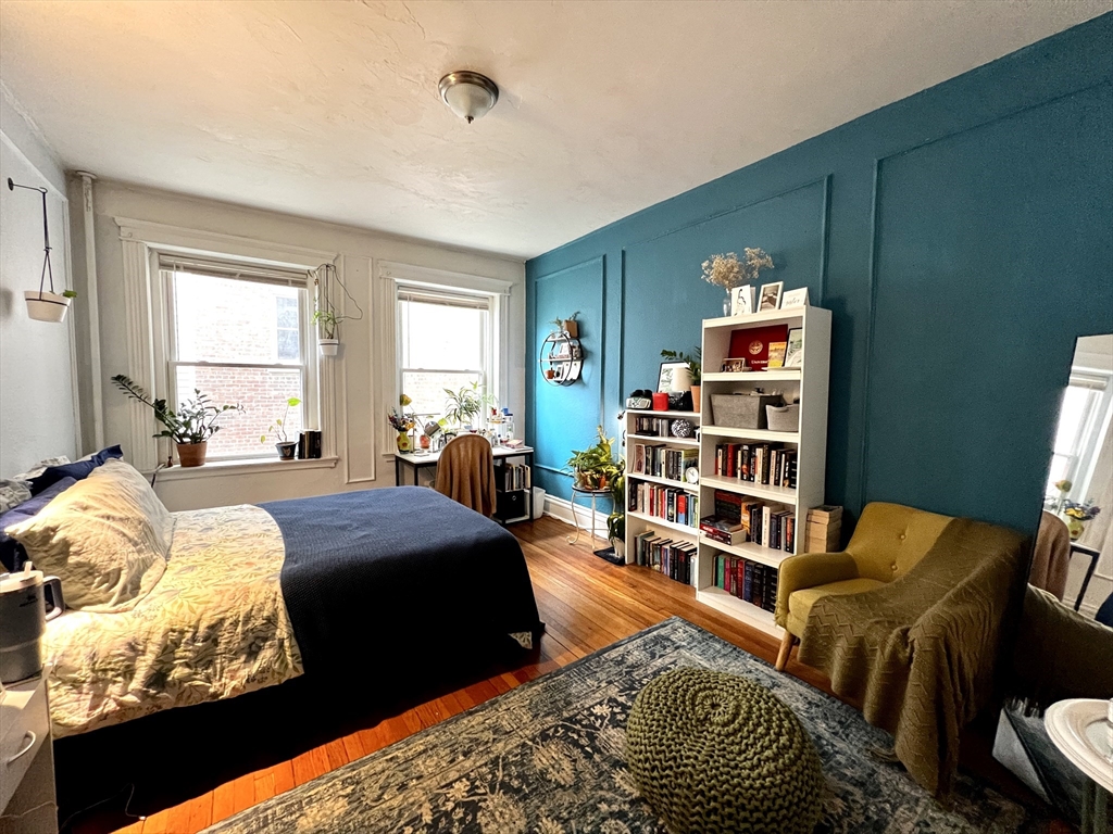 144 Coolidge St, Coolidge Corner