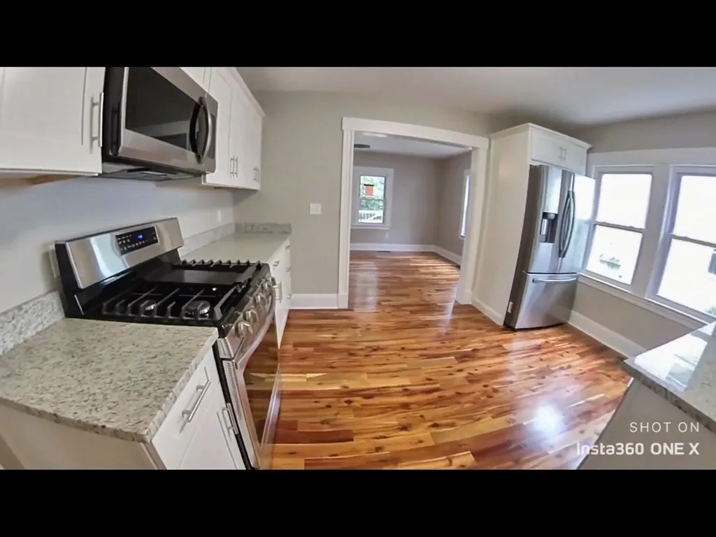 103 Lexington St, Auburndale