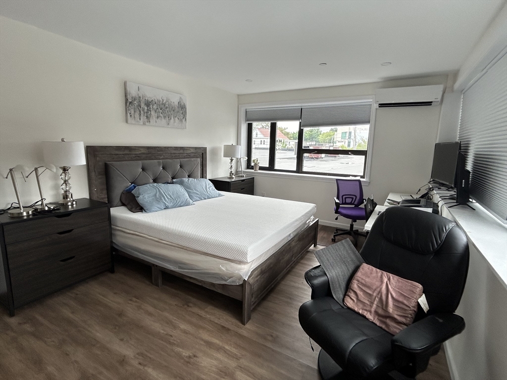 64 Salem St, Medford