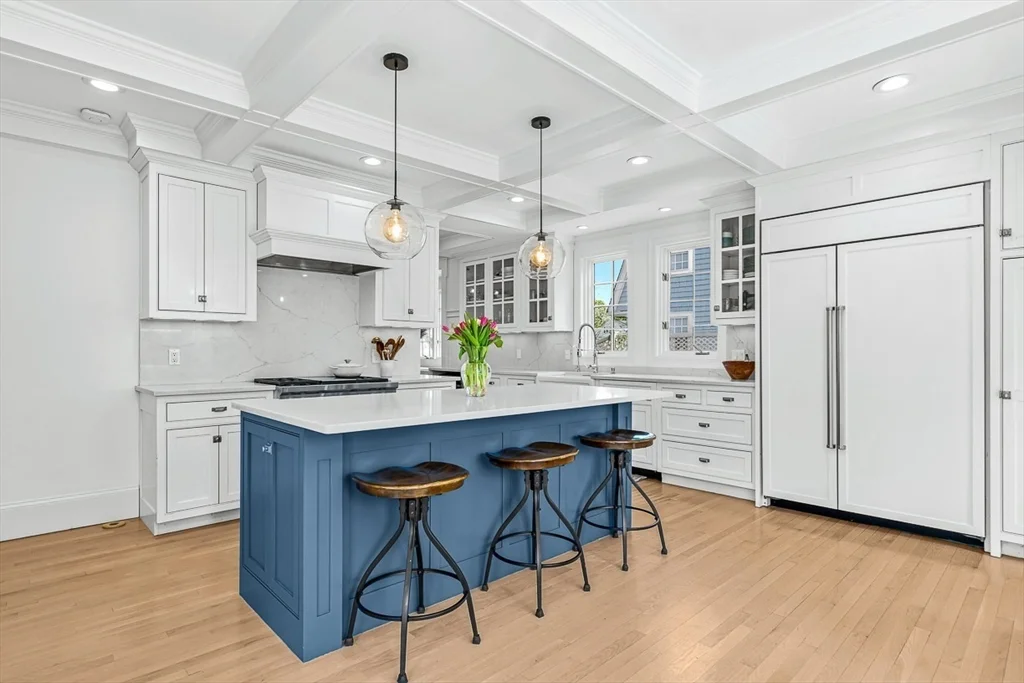 54 Wedgemere Ave, Wedgemere